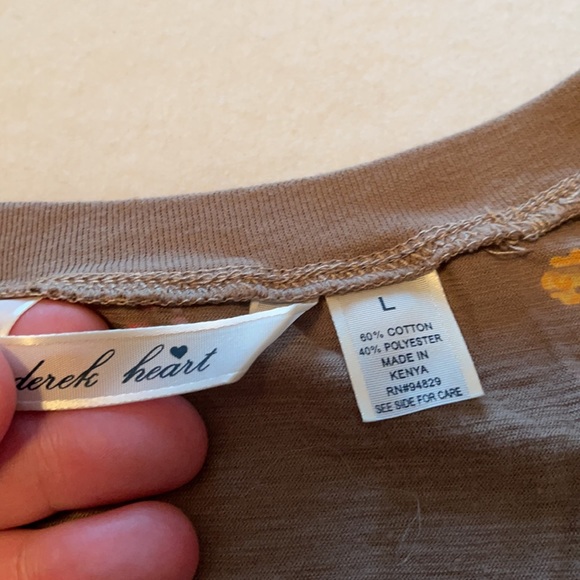 T-shirt very feminine - Picture 3 of 5